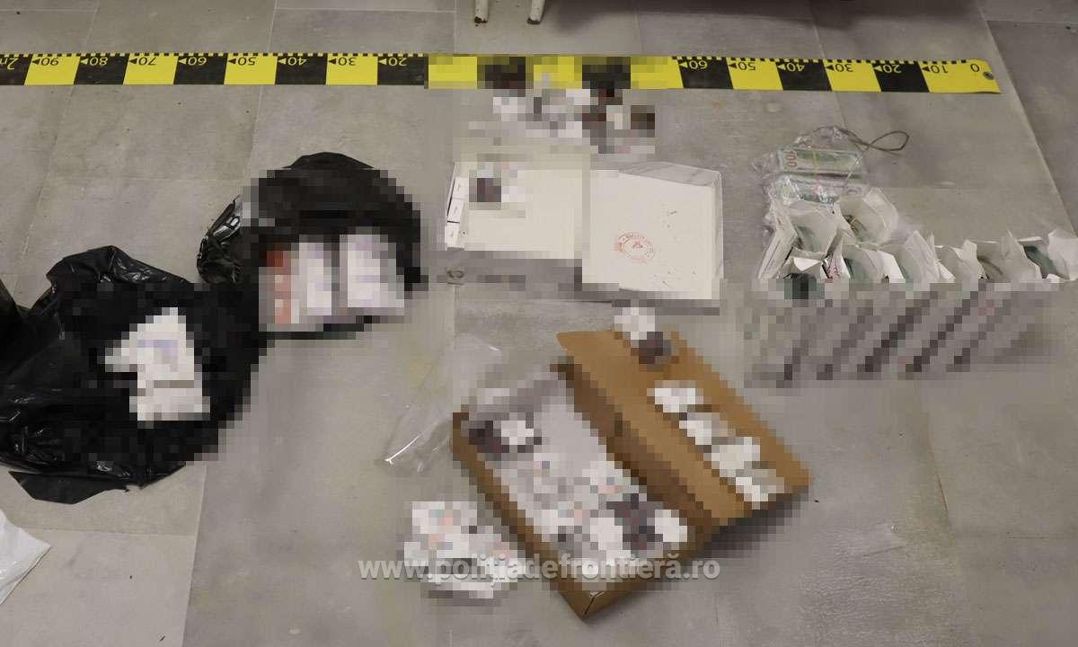 Cartușe cu surpriză: Dolari în loc de țigări, captură uriașă la graniță