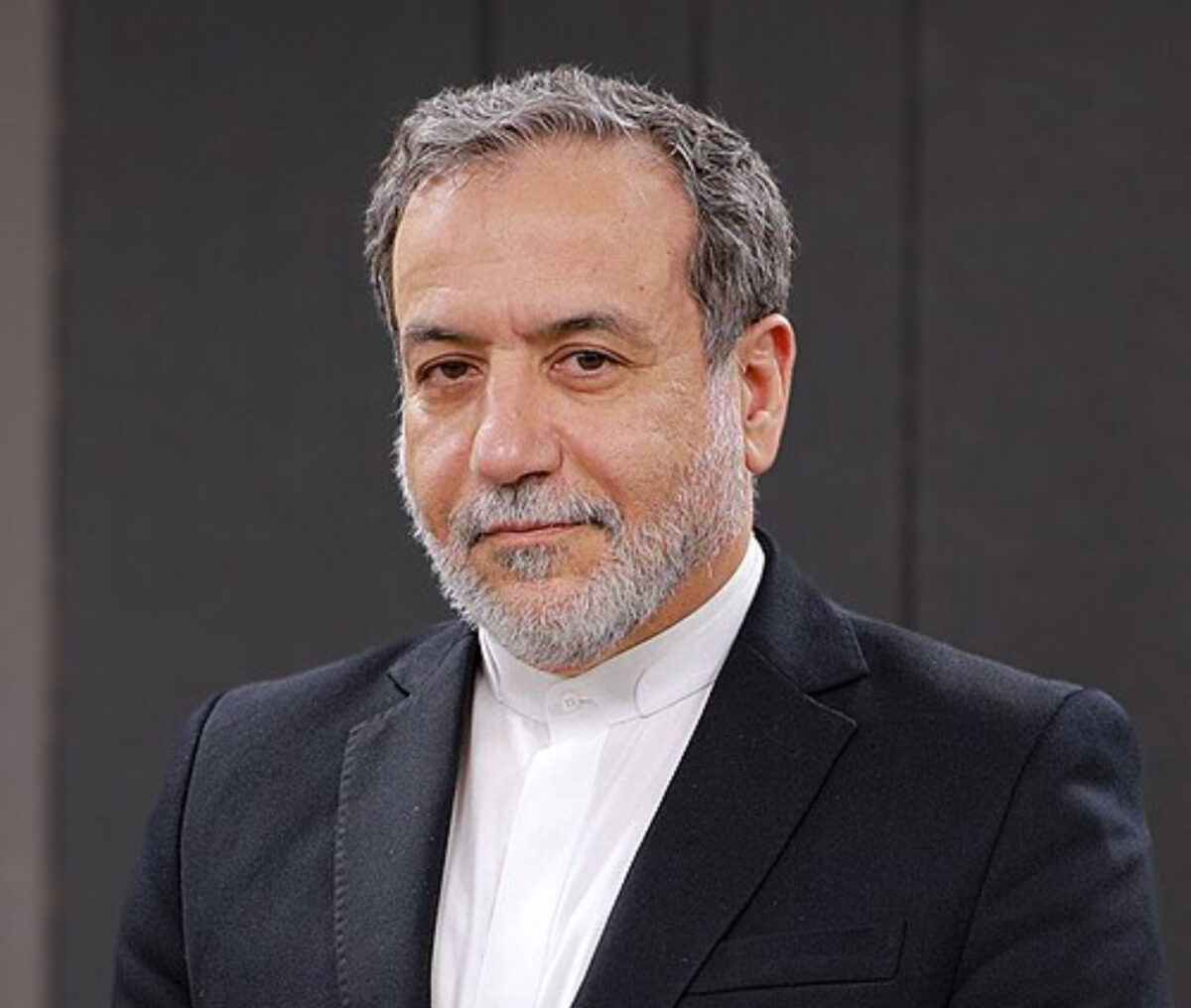 Iranul trimite o delegație de rang înalt la Islamabad. Reluarea dialogului cu SUA, începe sâmbătă