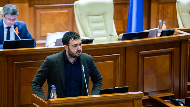 Un nou deputat afiliat lui Ilan Șor rămâne fără salariu. Parlamentul sancționează absențele nemotivate