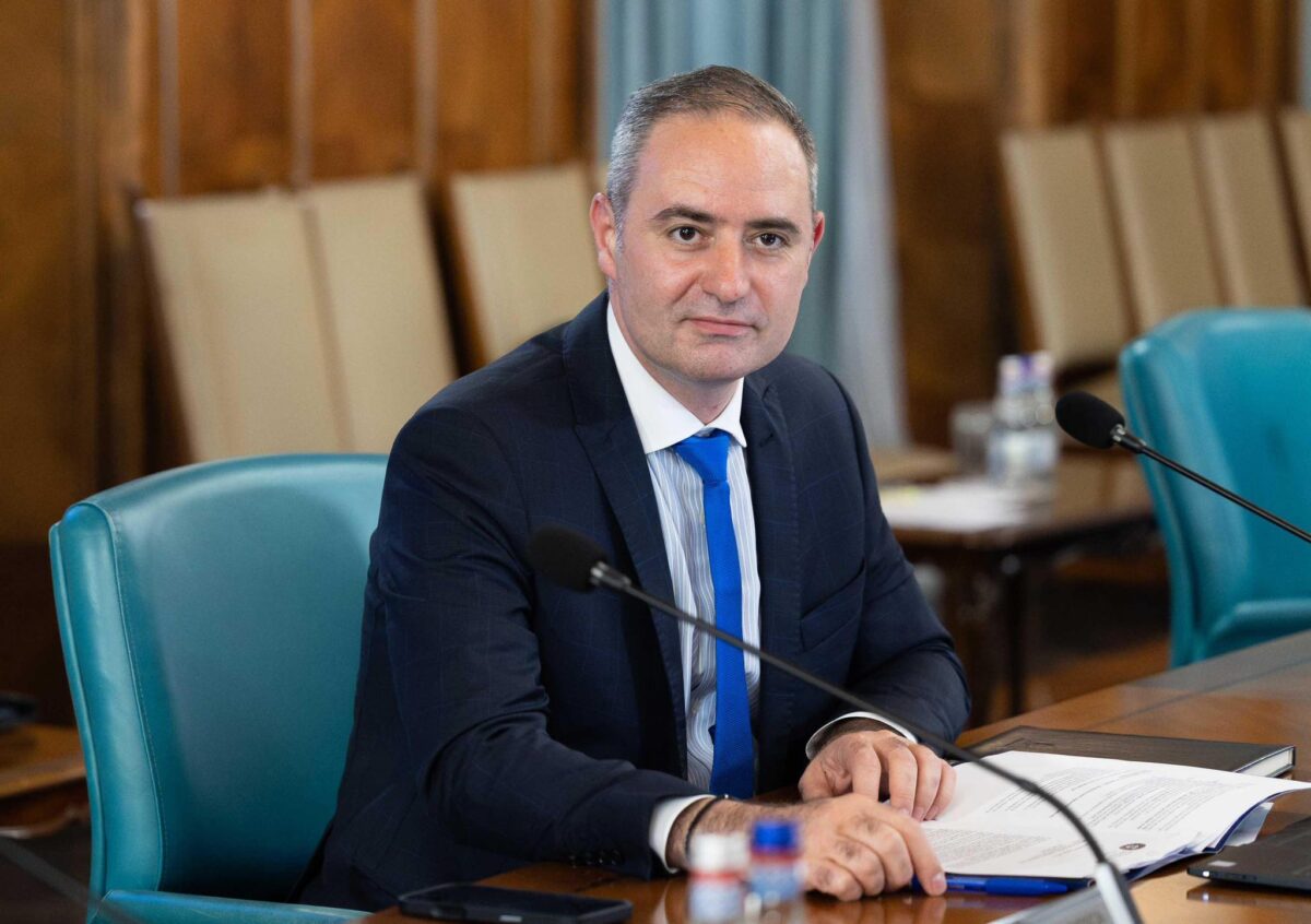 Ministrul de Finanțe Alexandru Nazare, asociat în firme cu datorii și probleme la ANAF. Poziția oficialului. Update