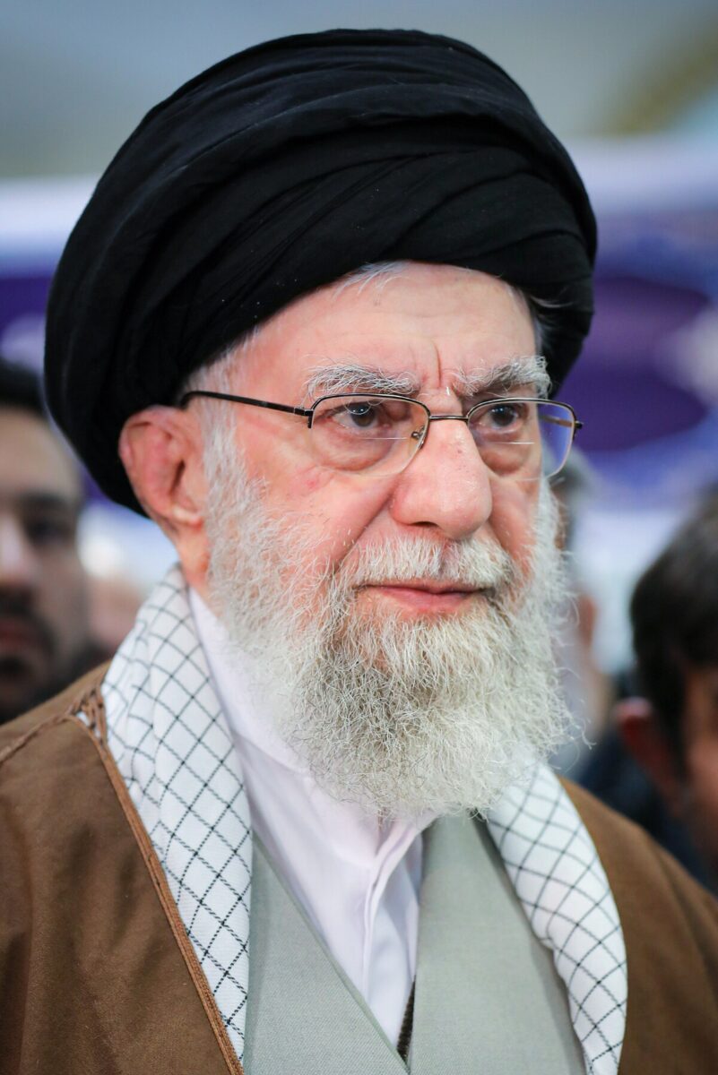 Iranul sfidează SUA. Khamenei respinge acordul nuclear și continuă îmbogățirea uraniului