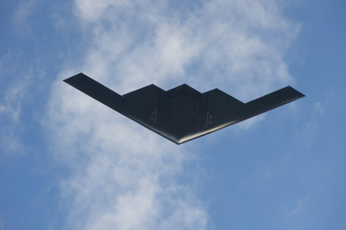 Lumea, cu sufletul la gură: Bombardirerele ce pot distruge buncărul nuclear din Iran au decolat