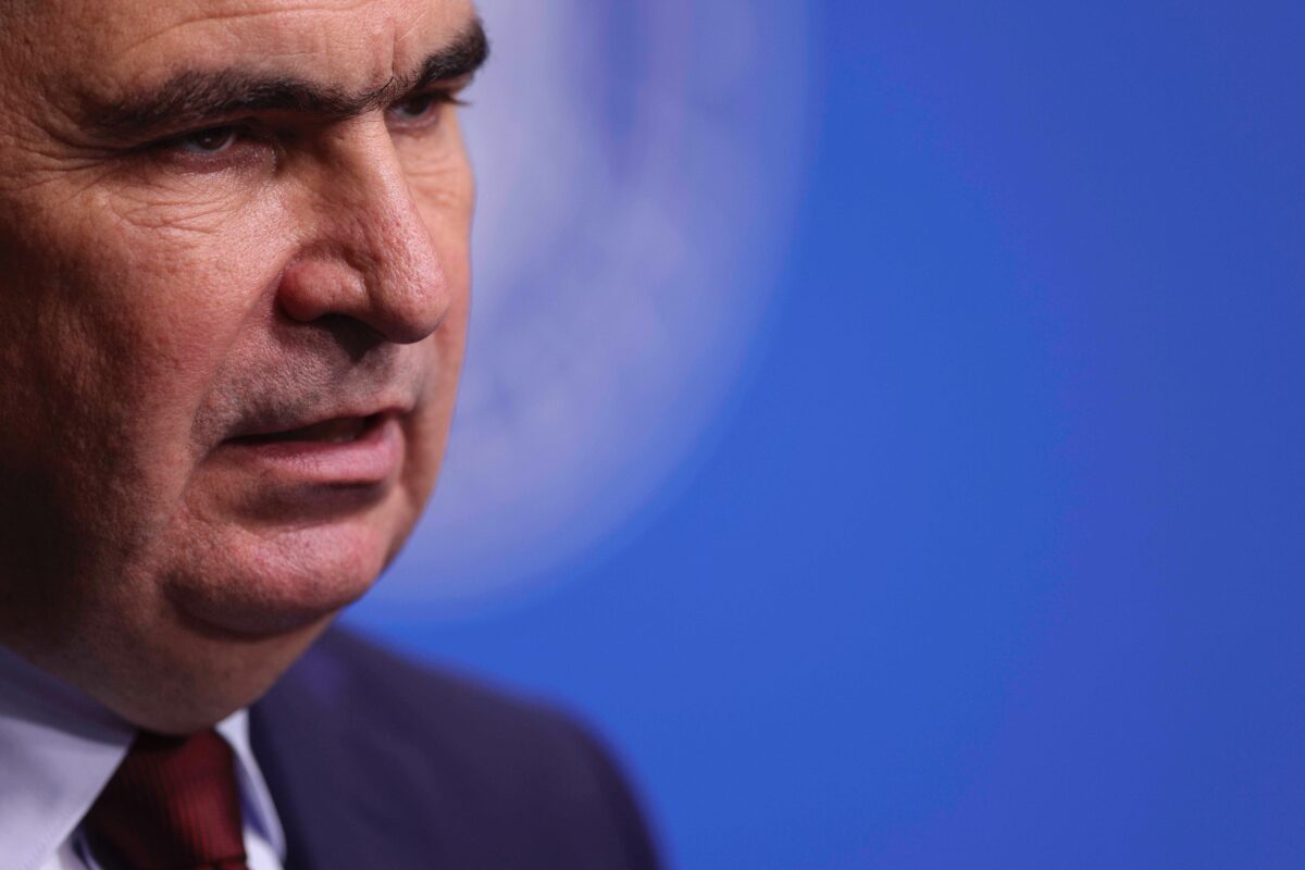 Contra-ofensiva politică la blitzkrieg-ul Bolojan împotriva sinecurilor. Premierul, sabotat din interiorul PNL și PSD