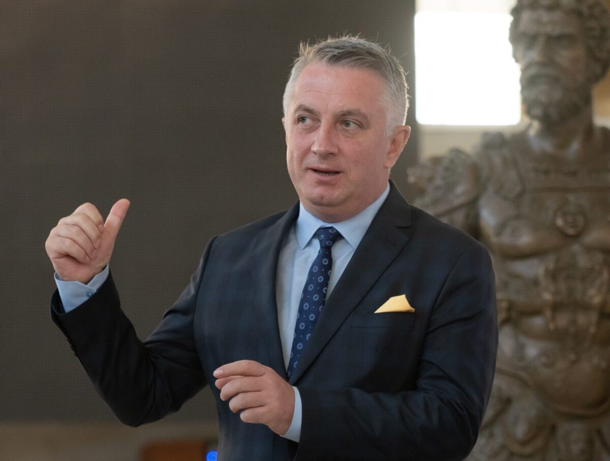 Marius Bostan: „Unde sunt patrioții de ocazie? Cernăuțiul nu mai e pământ românesc când e lovit?”