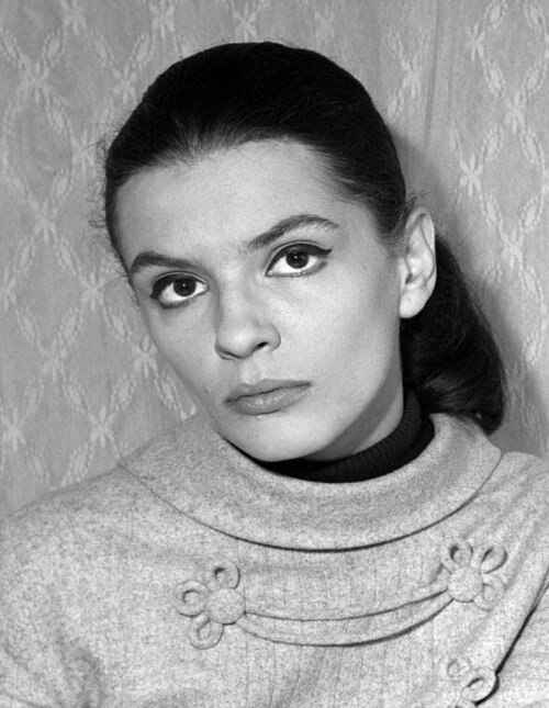 Irina Petrescu: Frumusețea tăcută a unei mari artiste și dramele ascunse