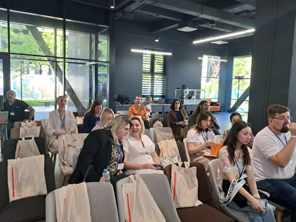 Proiect de lege care limitează accesul jurnaliștilor în instituțiile publice