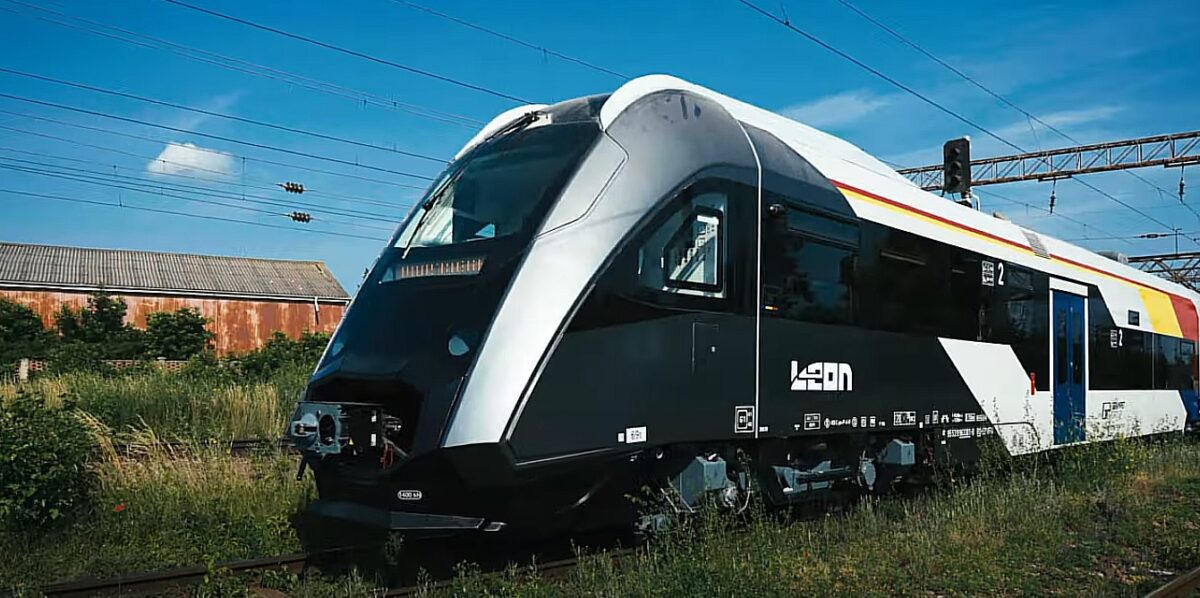Trenul Leon, o premieră pentru căile ferate din România. Este un mijloc de transport nemaivăzut