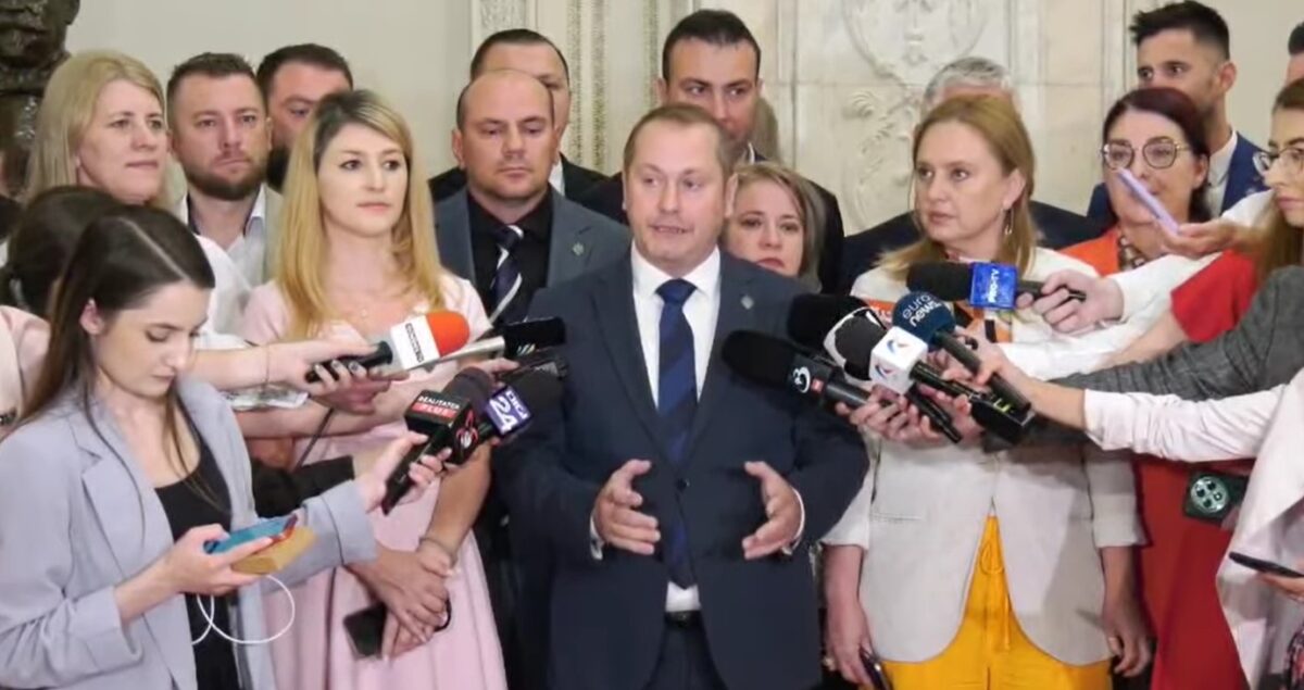 Parlamentari din AUR, POT și SOS România, uniți într-un nou grup numit „Întâi România”