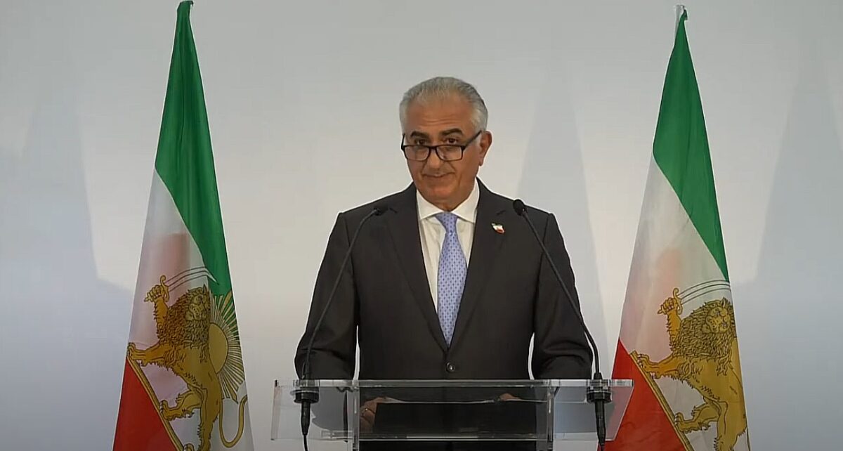 Cine este Reza Pahlavi, moștenitor al tronului Iranului și vocea opoziției din exil