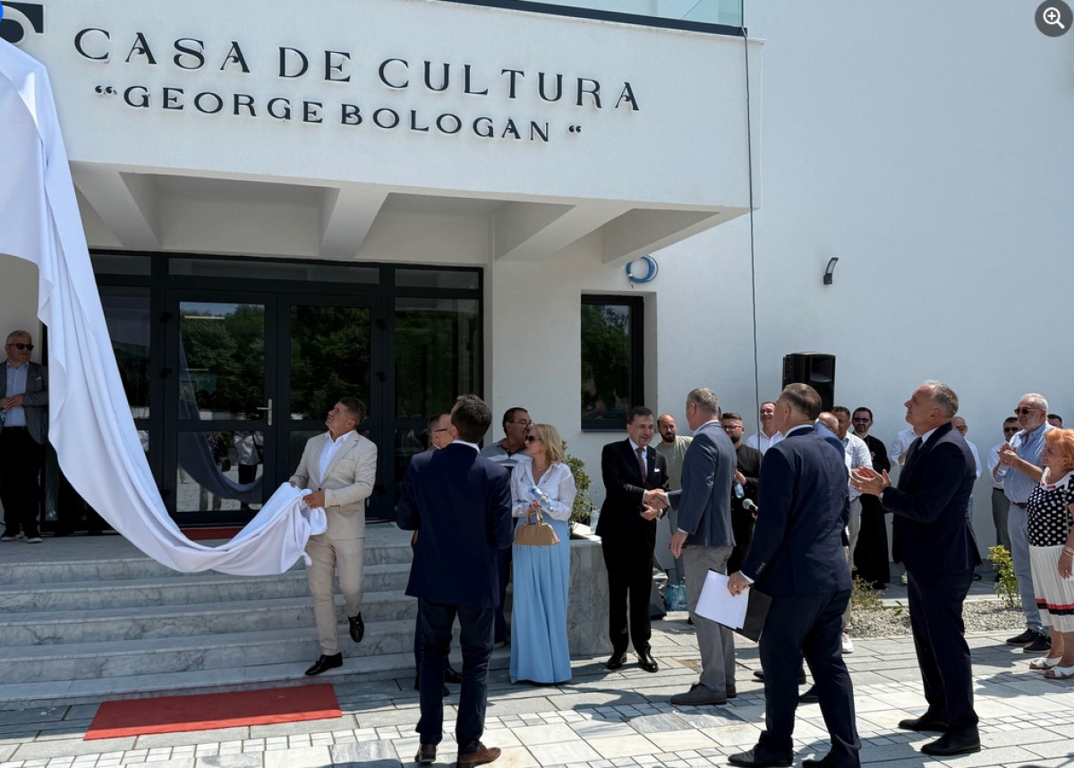 Casa de Cultură Băile Felix poartă numele ambasadorului României pe lângă Sfântul Scaun