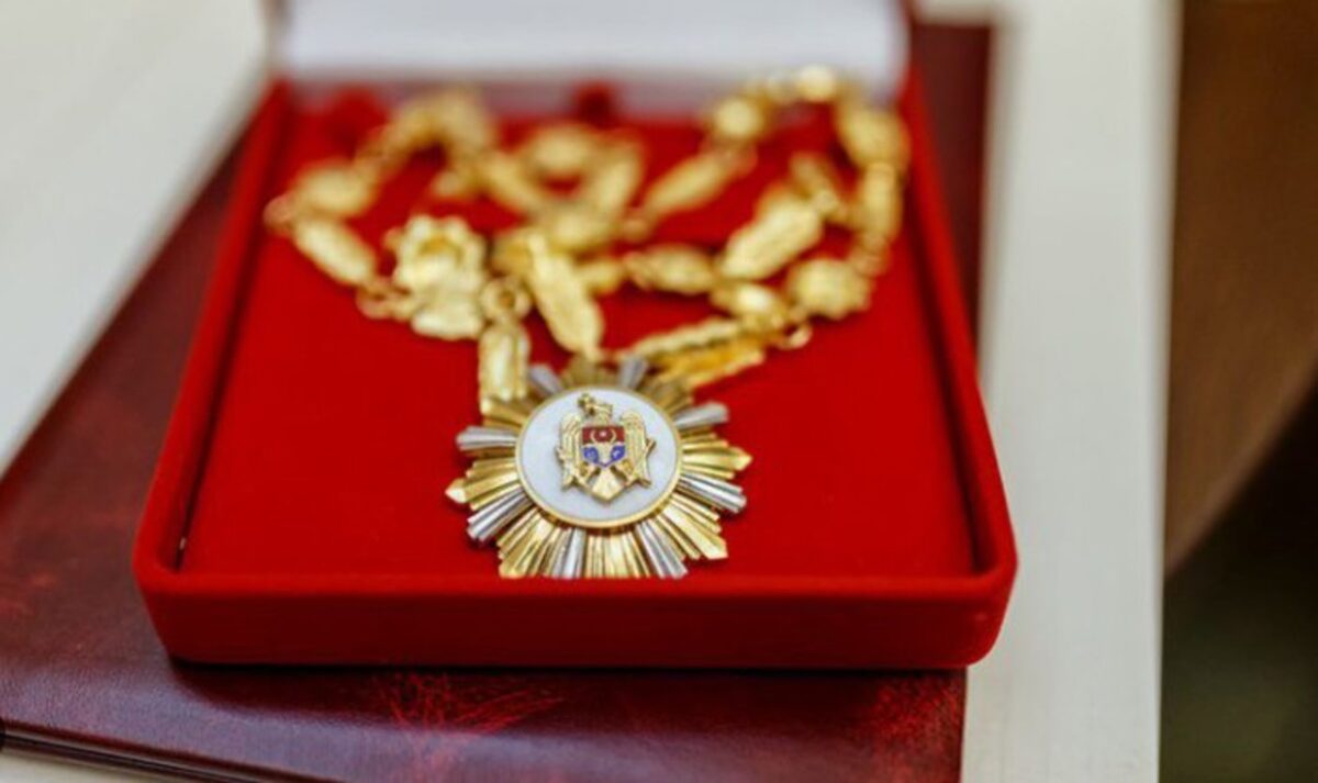 Republica Moldova renunță la distincțiile de inspirație sovietică. Parlamentul a votat modernizarea sistemului de stat