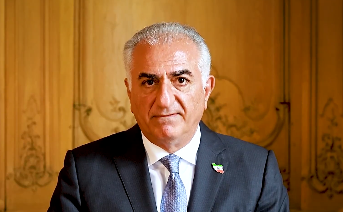 Prințul exilat al Iranului cheamă poporul la revoltă: Regimul se apropie de colaps