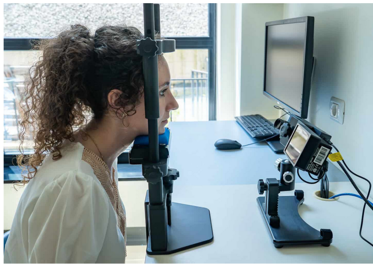 Diagnostice neurologice prin mișcarea ochilor, la Cluj. Primul laborator de Eye Tracking din România