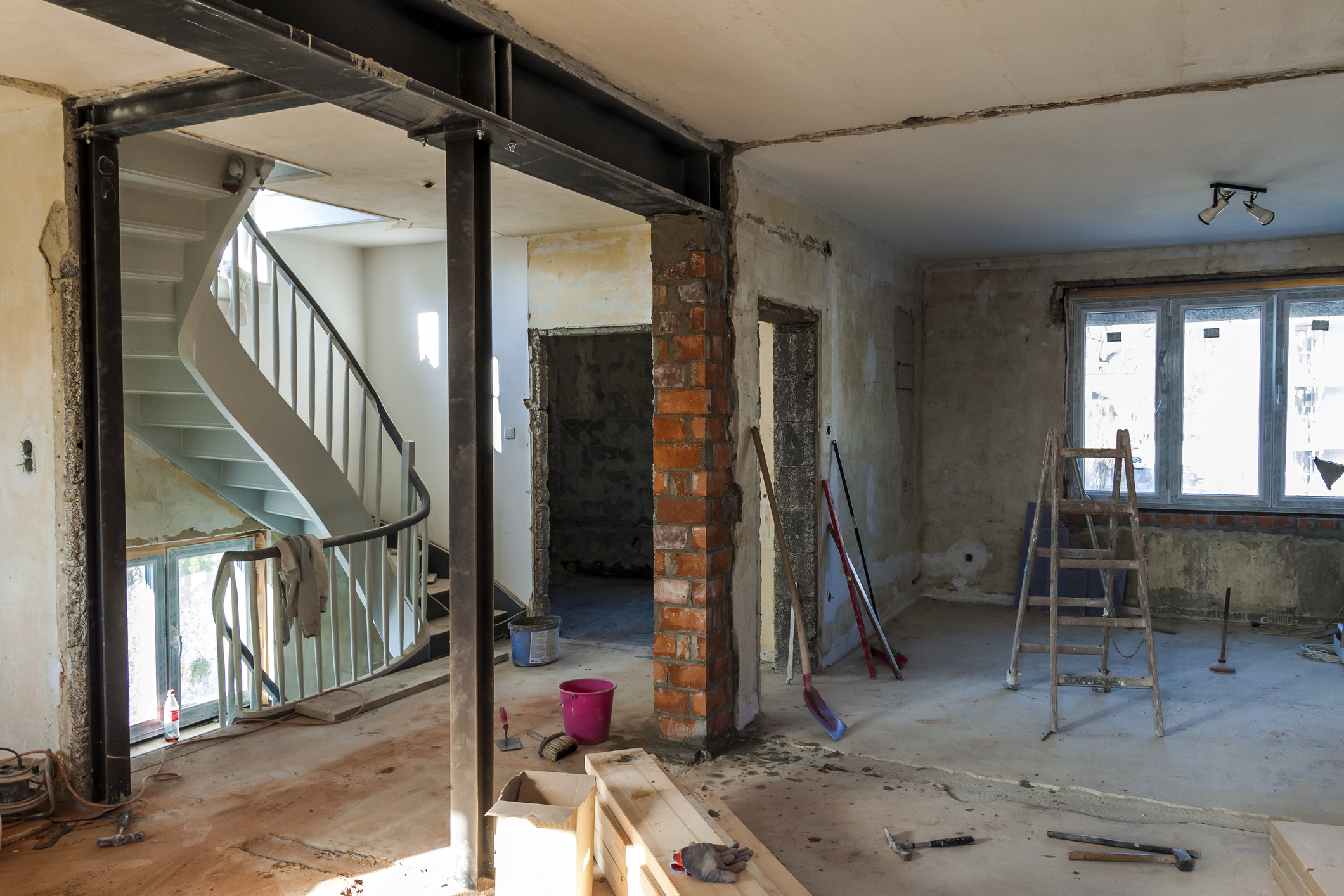 Ce trebuie să știi înainte să începi renovarea unei locuințe