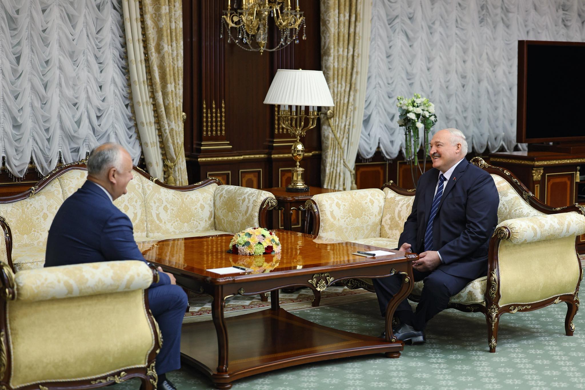 Igor Dodon, din nou cu osanale pentru Alexandr Lukaşenko: Este bine cunoscut și respectat în Republica Moldova 