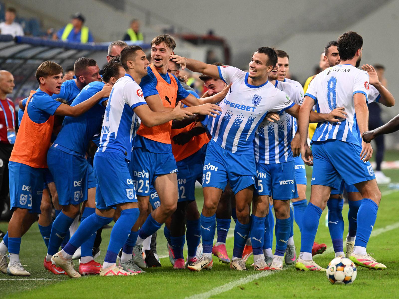 Cum arată echipa ideală a etapei a 2-a din play-off și play-out. Universitatea Craiova a dat inclusiv antrenorul rundei