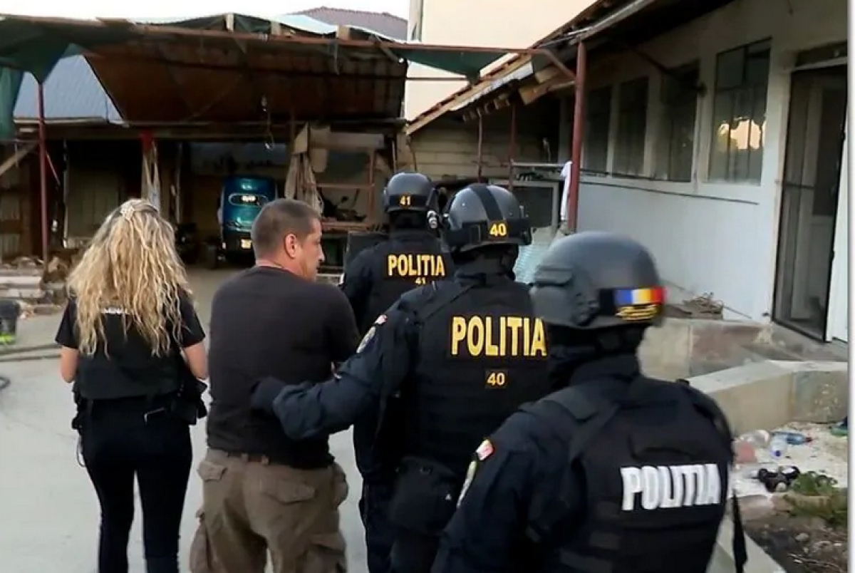 250 de polițiști și jandarmi caută arme deținute ilegal în Timiș