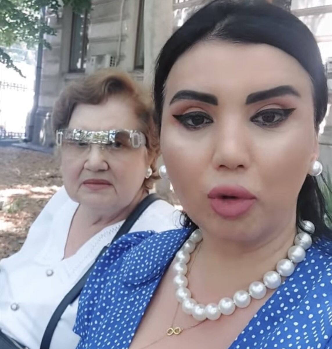 Adriana Bahmuțeanu scoate artileria grea. A mers cu mama la instanță