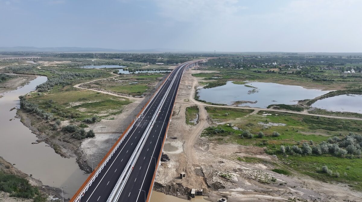 Al doilea cel mai mare pod din România a fost deschis. Leagă rute esențiale