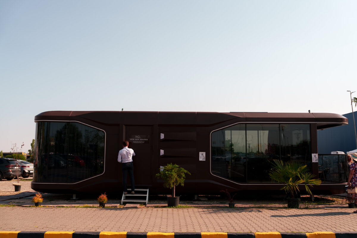 Casele modulare, noul trend al pieței imobiliare. Cristian Petruș, View Box Houses: „Costurile cu utilitățile pot fi reduse cu peste 60%”