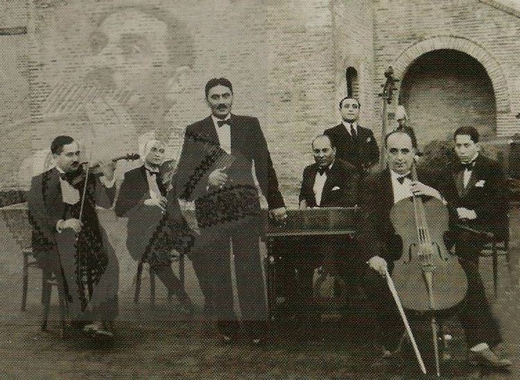 Lăutarul care a dus naiul din colbul mahalalelor pe marile scene ale lumii