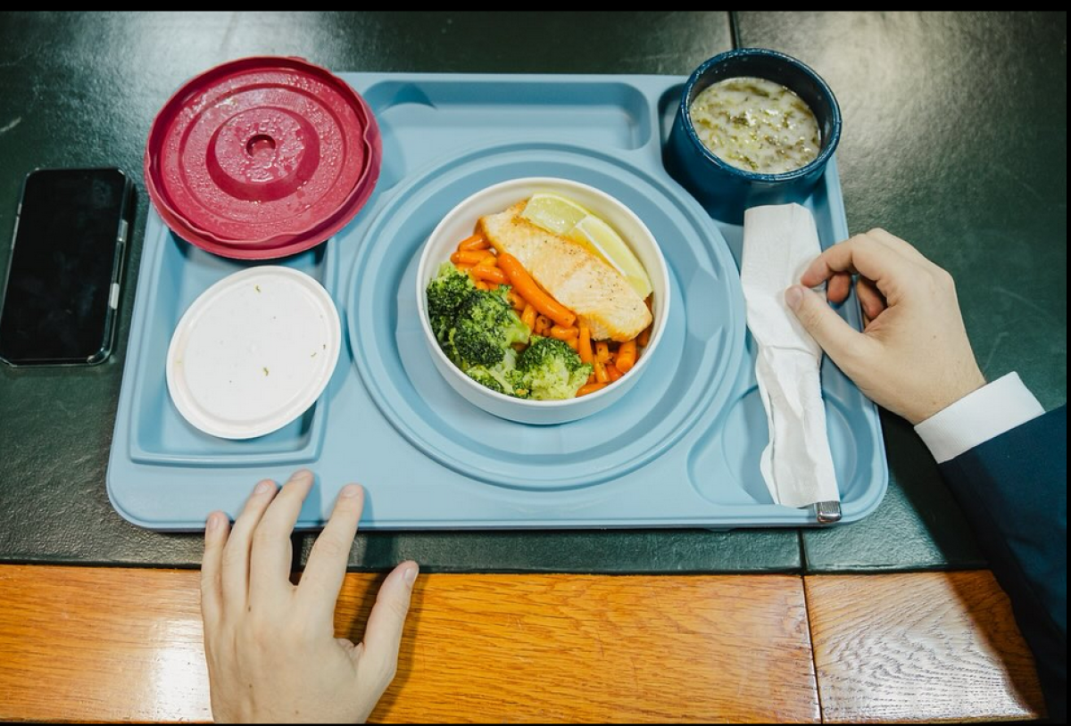 Ministrul Sănătății s-a dus să mănânce în spitalul din Târgu Mureș