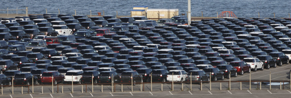 Portul Antwerp-Bruges, paralizat de tarifele lui Trump. Mii de mașini blocate