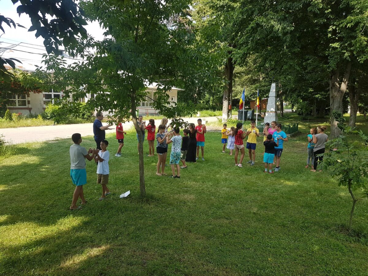 Cătunul din Maramureș unde 50 de minore sunt gravide