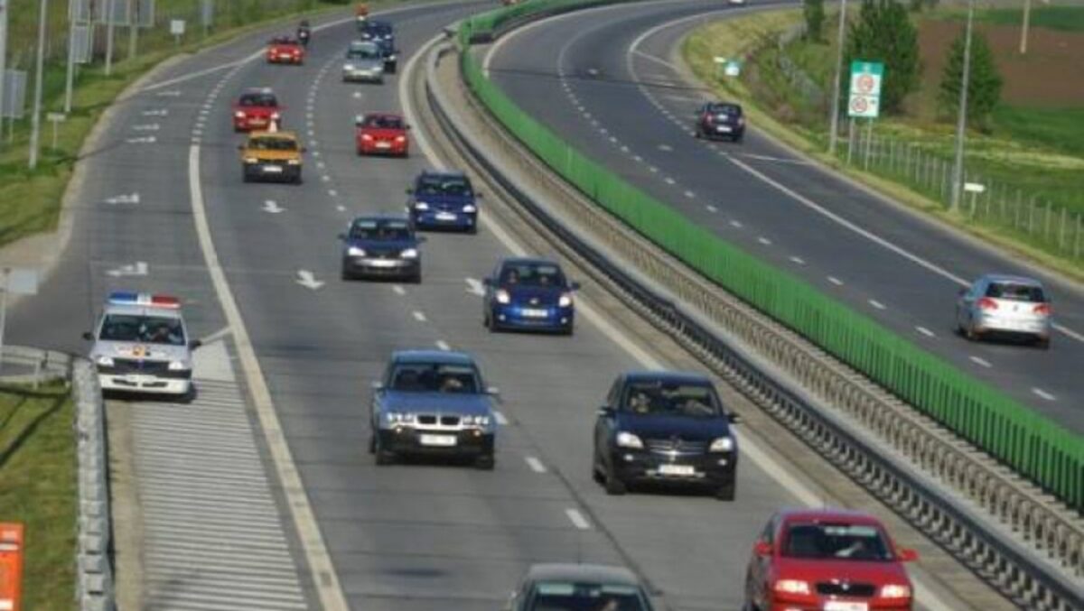 Aglomerație pe drumurile spre București. Rute ocolitoare pentru șoferi