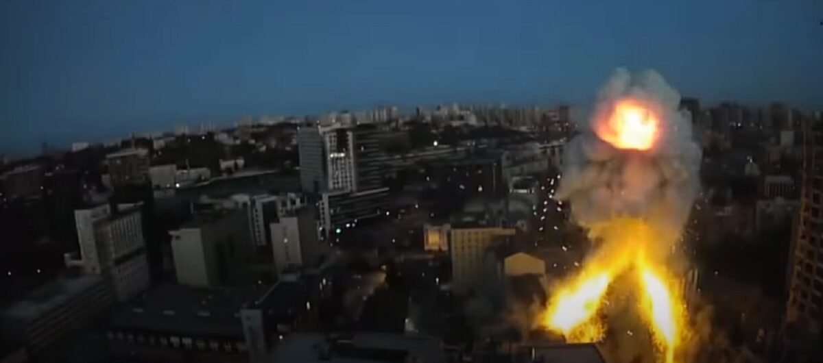 Atac rusesc asupra civililor din Kiev. 12 morți și 38 răniți