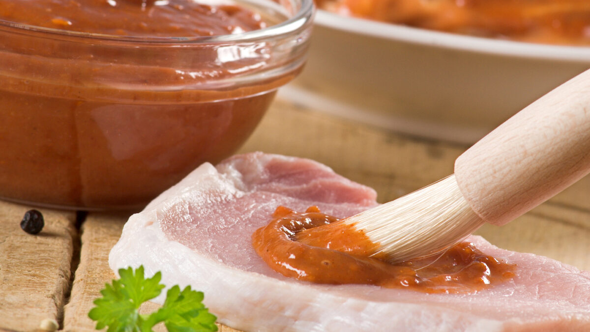 Tradiția ține cu porcul din import. Cum au dispărut vita și oaia din meniul românesc