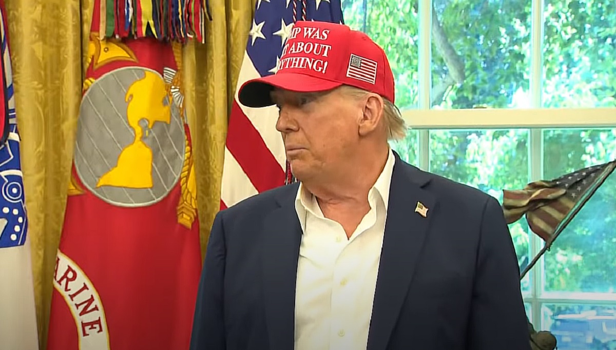 Trump cere anchetarea lui George Soros și fiului său, Alex