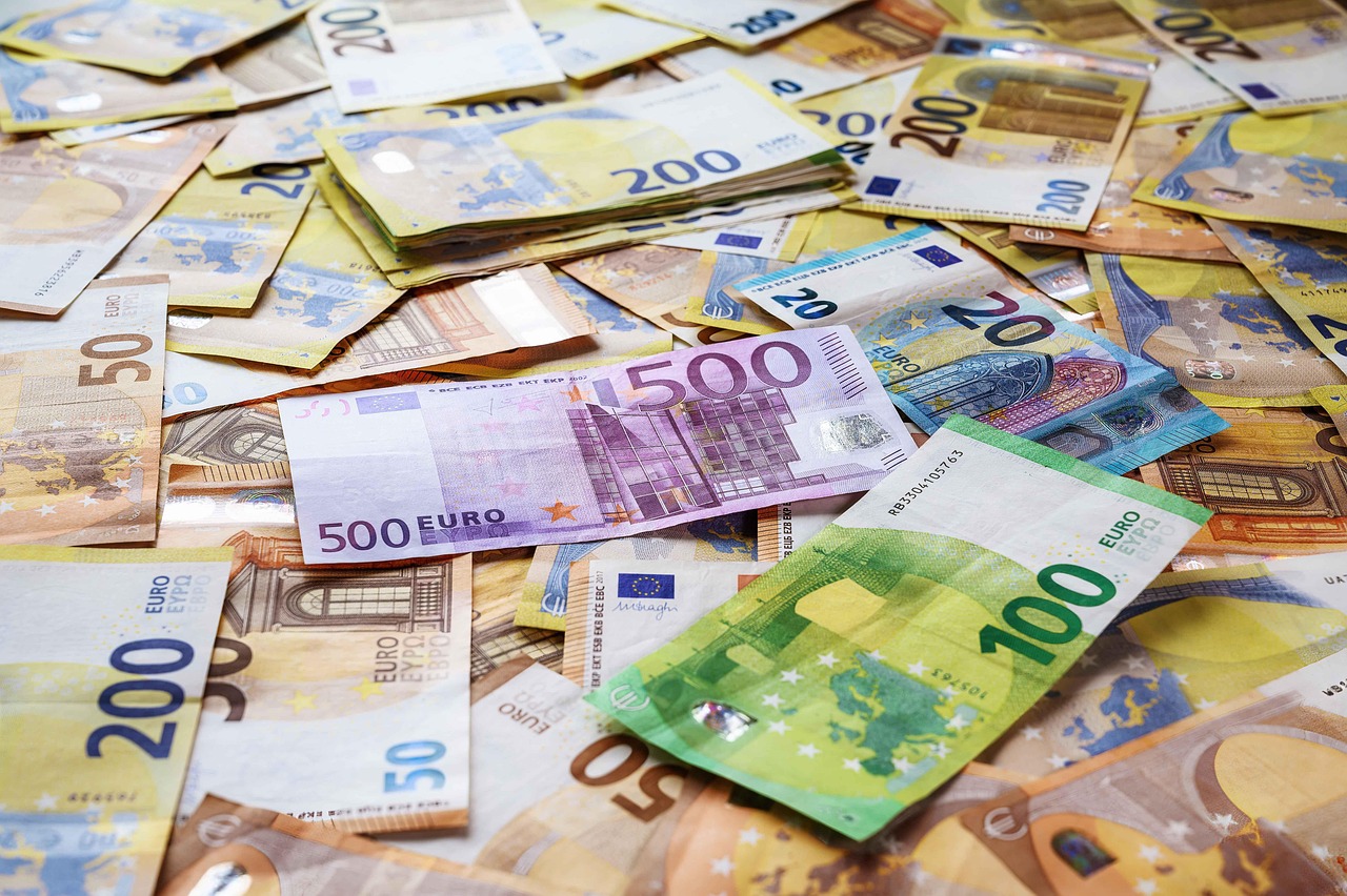 Rezervele valutare ale BNR, situația la zi. Cât aur mai are România în acest moment