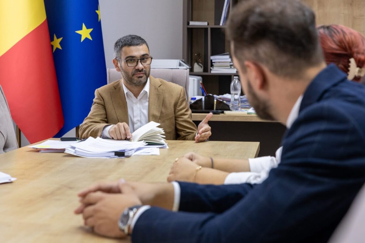 Ministrul Muncii, Florin Manole, ar vrea includerea în buget a unor ajutoare de Paști și Crăciun, pentru pensionari și copii săraci