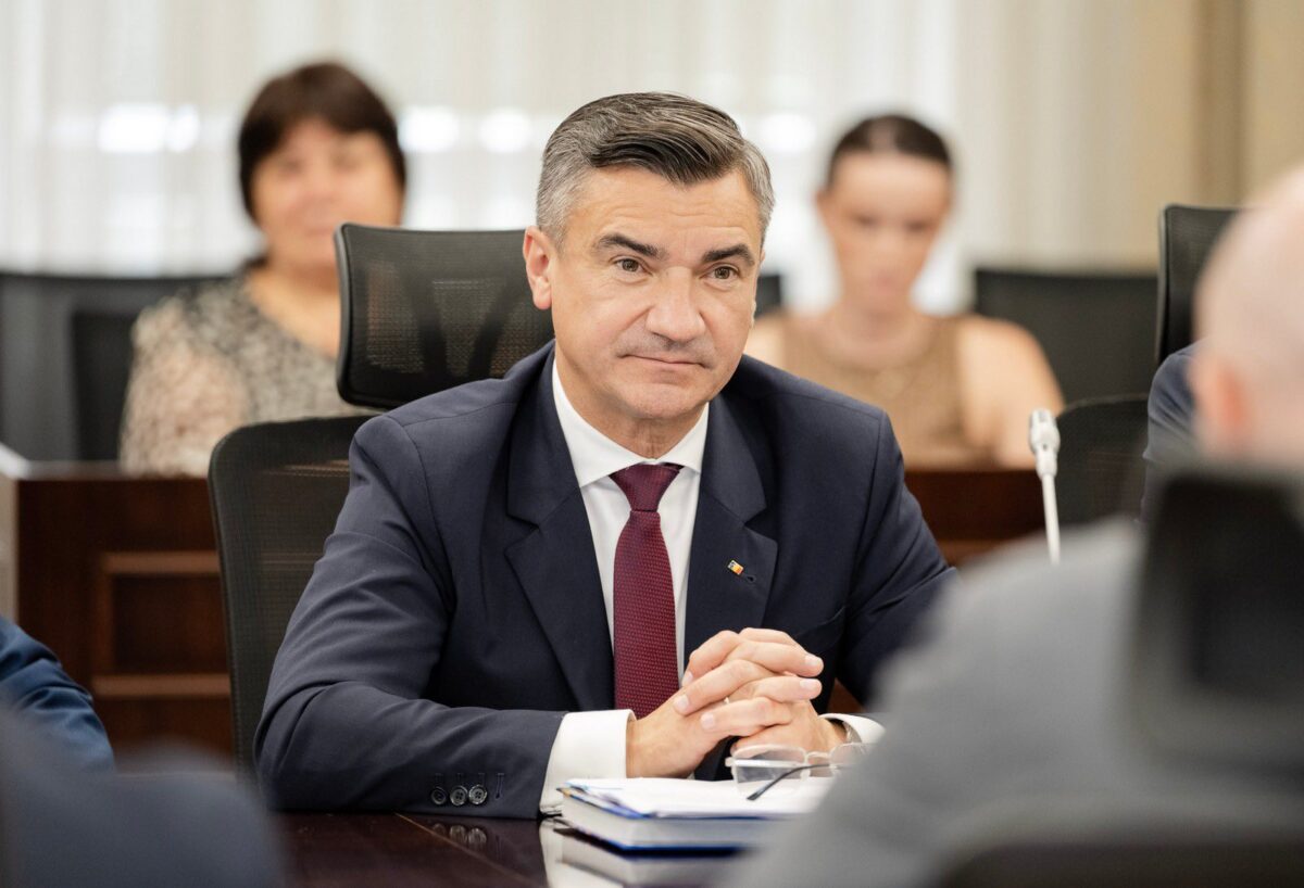 Iașiul vrea să suspende relația de înfrățire cu Chișinăul. Decizia vine după interdicția aplicată lui Ion Ceban