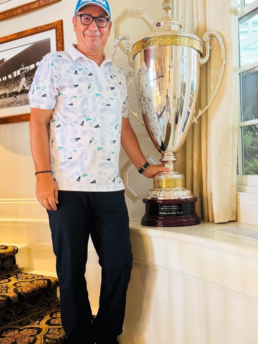 Victor Ponta a fost la clubul de golf Trump Bedminster, alături de președintele SUA