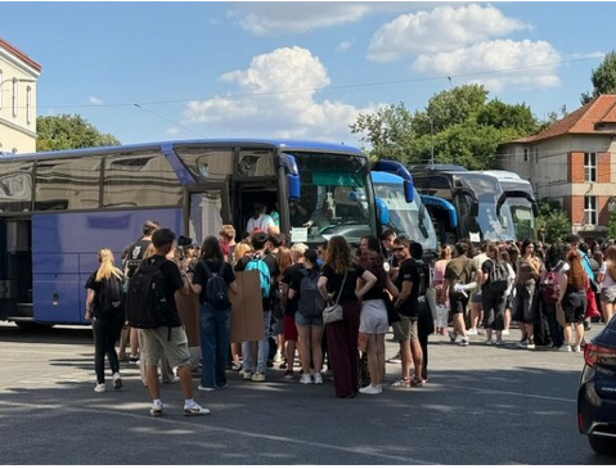 A treia zi de proteste la Timișoara. Studenții, revoltați de măsurile de reducere a deficitului