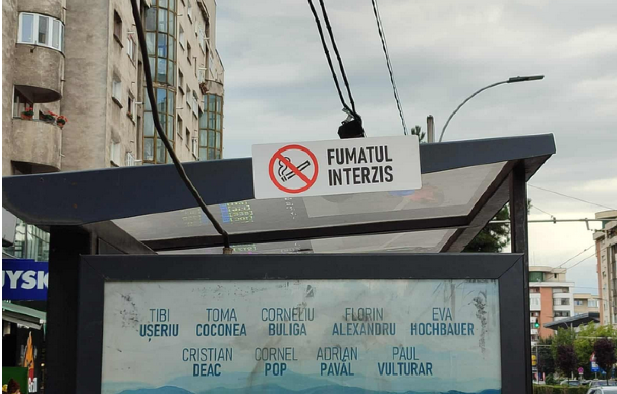 De azi, Clujul interzice, oficial, fumatul în stațiile de autobuz, parcuri și baze sportive!