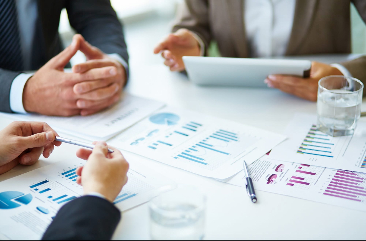 Ceasuri de 130.000 de euro, case de 500.000 de euro și venituri zero. Profilul contribuabilului vizat de ANAF