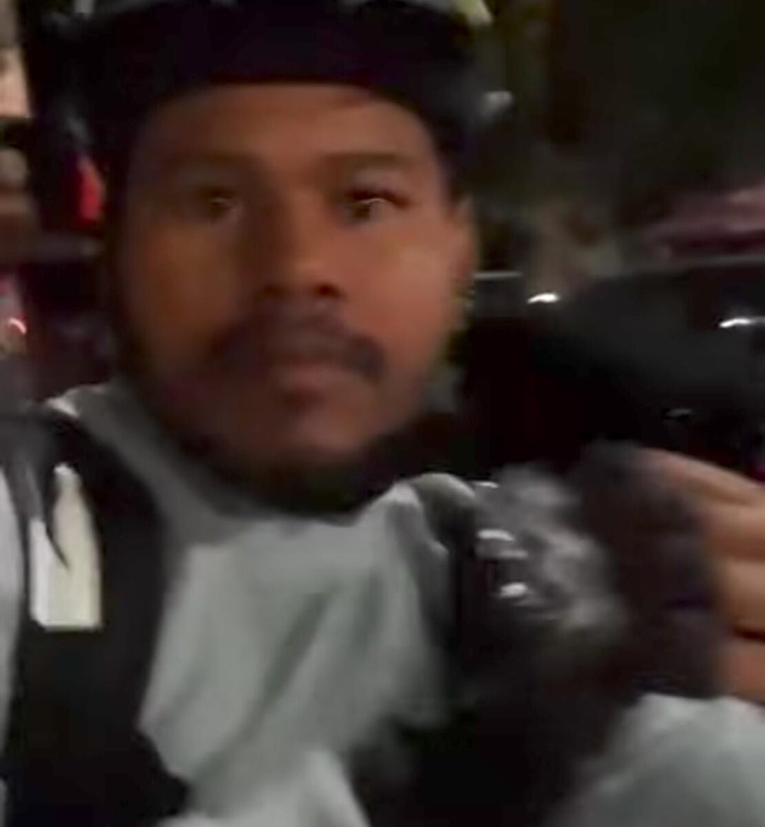 Scenă revoltătoare în Capitală. Un livrator străin a fost agresat fără motiv