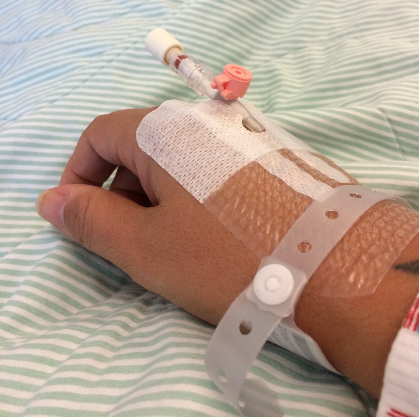 Servicii medicale gratuite pentru persoanele neasigurate în 2026. Ce tratamente și consultații sunt incluse în pachet