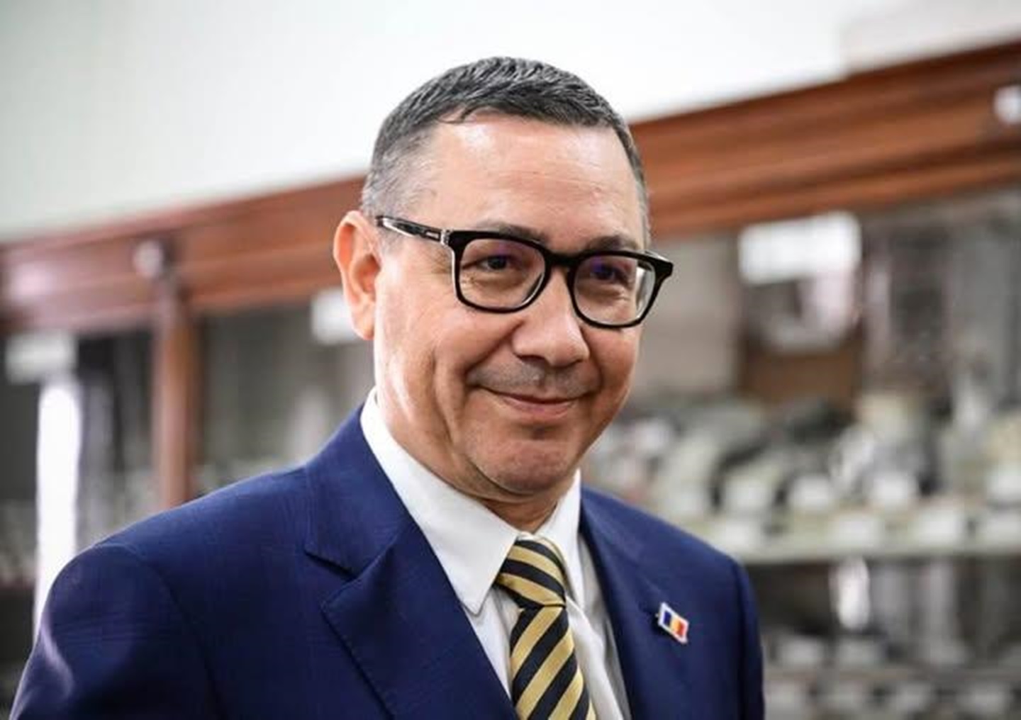 Victor Ponta spune că Adrian Veștea depinde de voturile UDMR