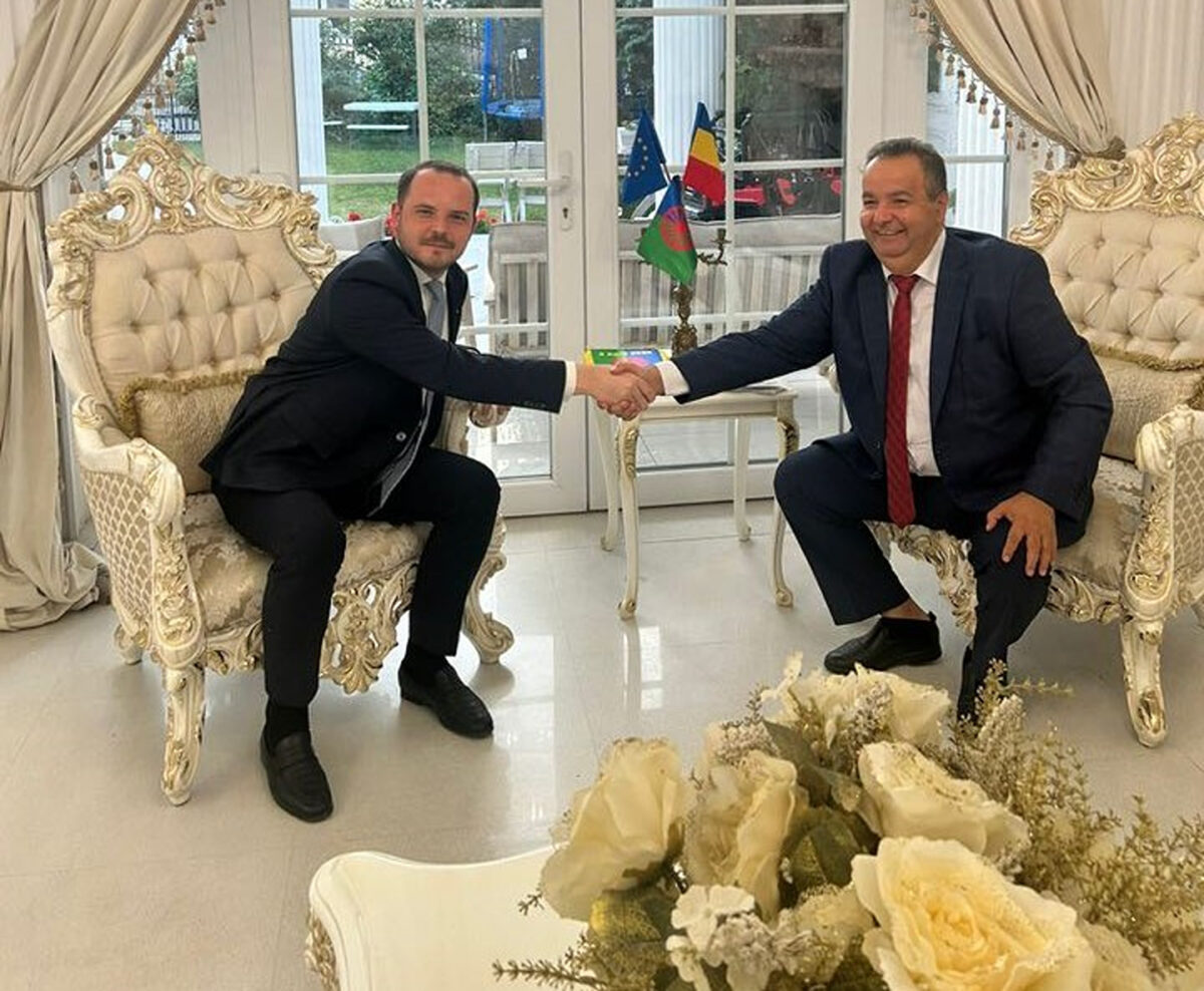 Alexandru Rogobete, cină la palat cu Dorin Cioabă. Întrebare sensibilă: Plata CASS de către romi