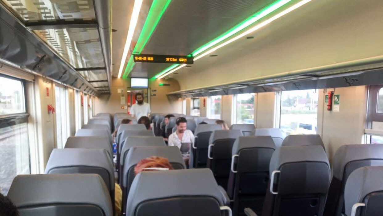 Tren privat pe ruta Suceava–București. Prețul biletelor și programul curselor