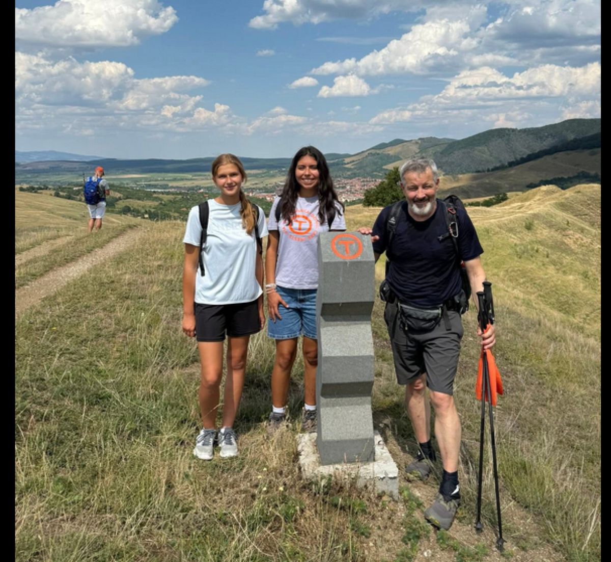 Luisa și Tabita, cele mai tinere românce care străbat Via Transilvanica pe biciclete