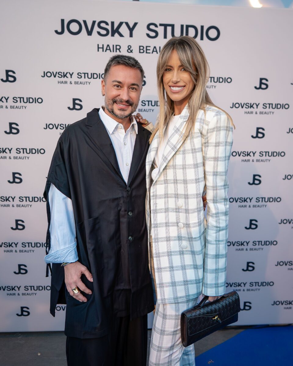 Adrian Perjovschi si Gabriela Oțil