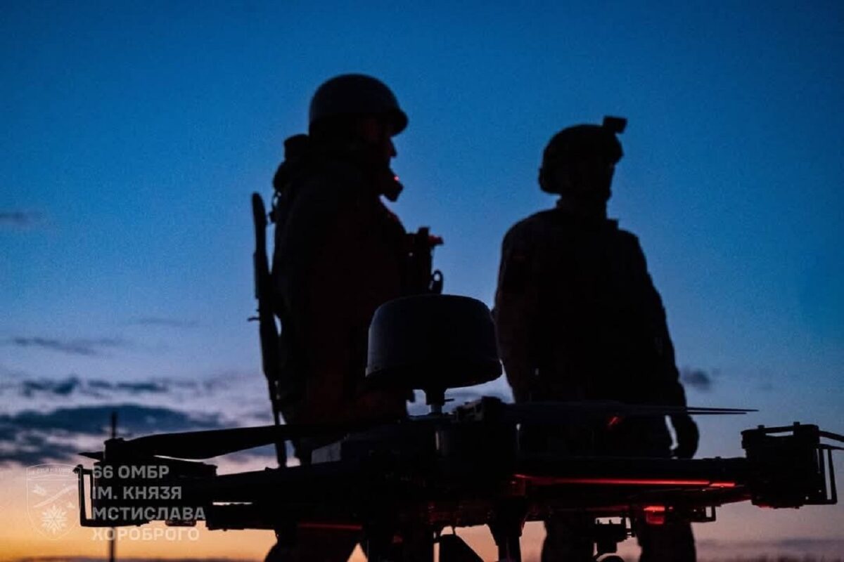 Două instalații petroliere din Rusia, atacate masiv de Ucraina