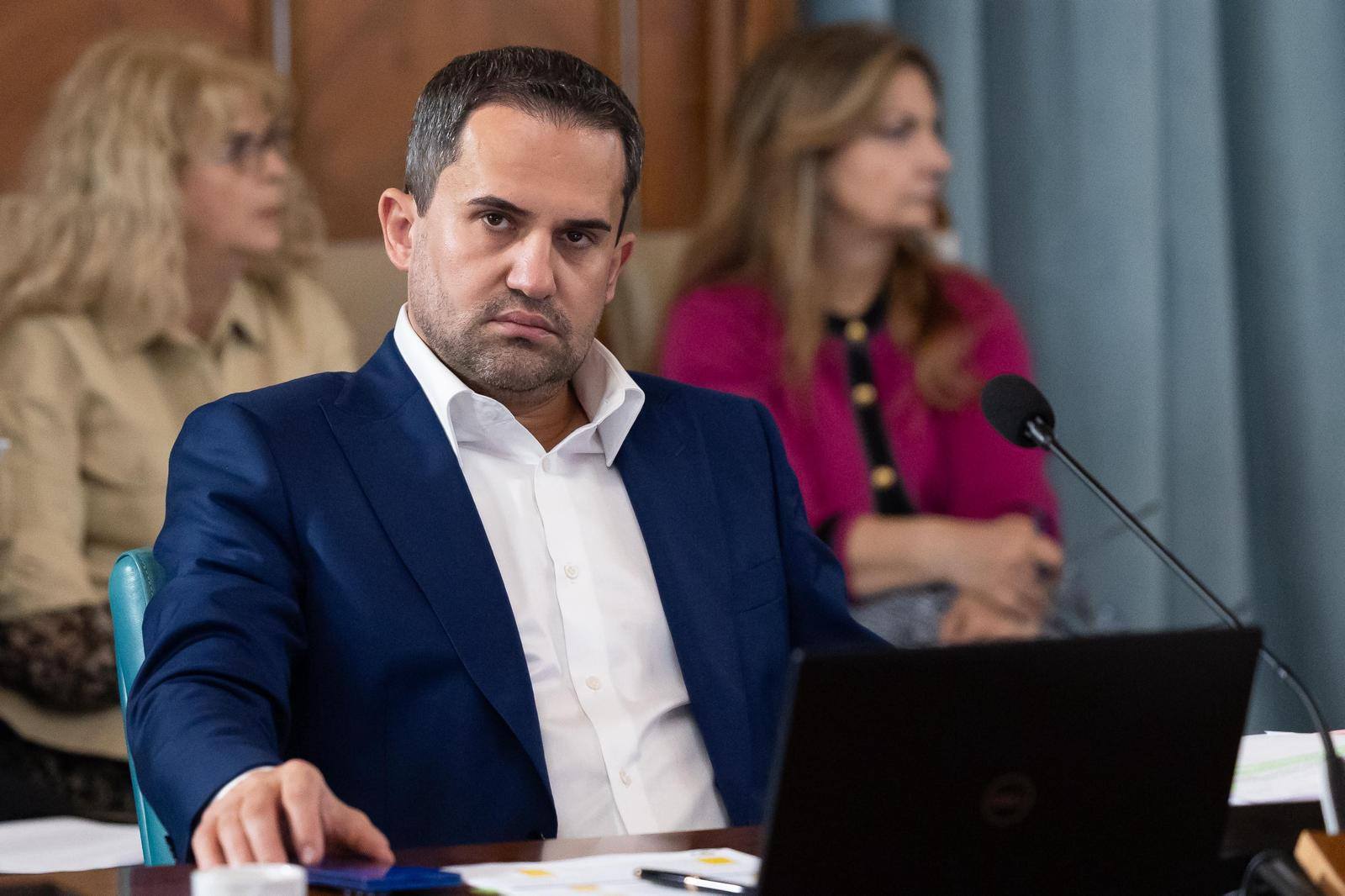 Ministrul Transporturilor despre problemele din CV: o inadvertență