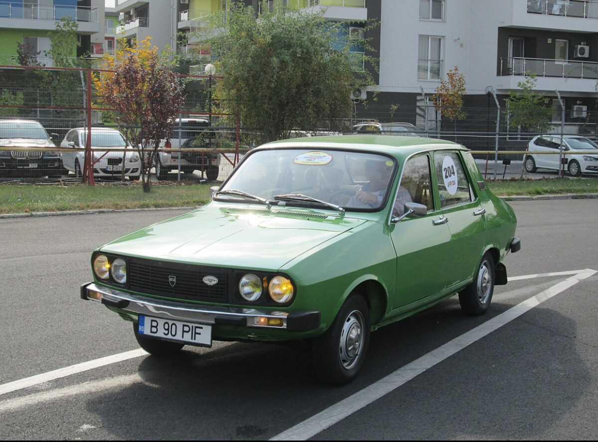 Dacia 1310, o comoară pentru cei nostalgici după comunism. Cu cât se vinde un model din 1989
