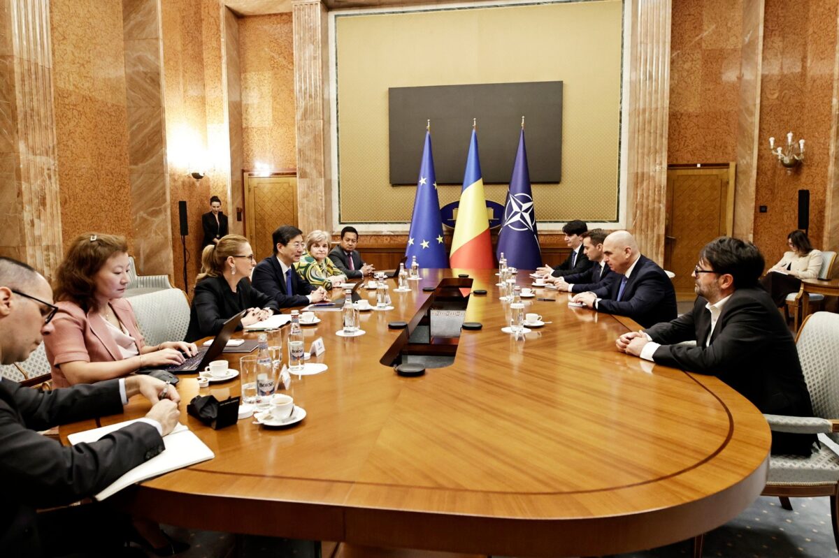 Inflația rămâne ridicată, economia crește lent. Prognoza FMI pentru România până în 2026